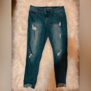 distressed skinny jeans